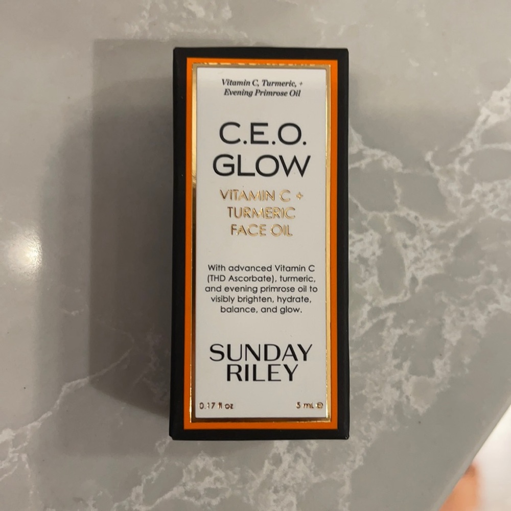 C. E. O. GLOW